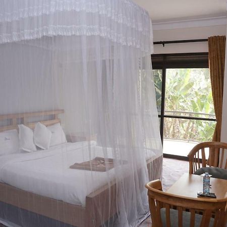 Cepha'S Inn Kabale Экстерьер фото