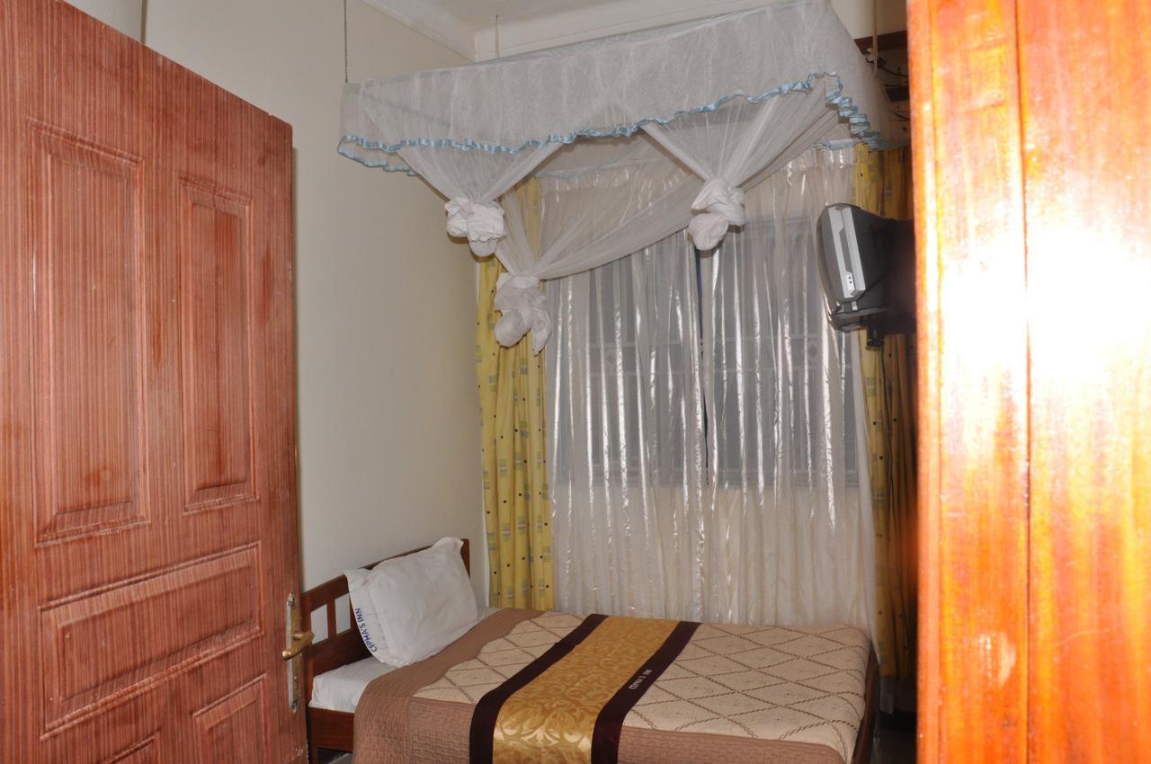Cepha'S Inn Kabale Экстерьер фото